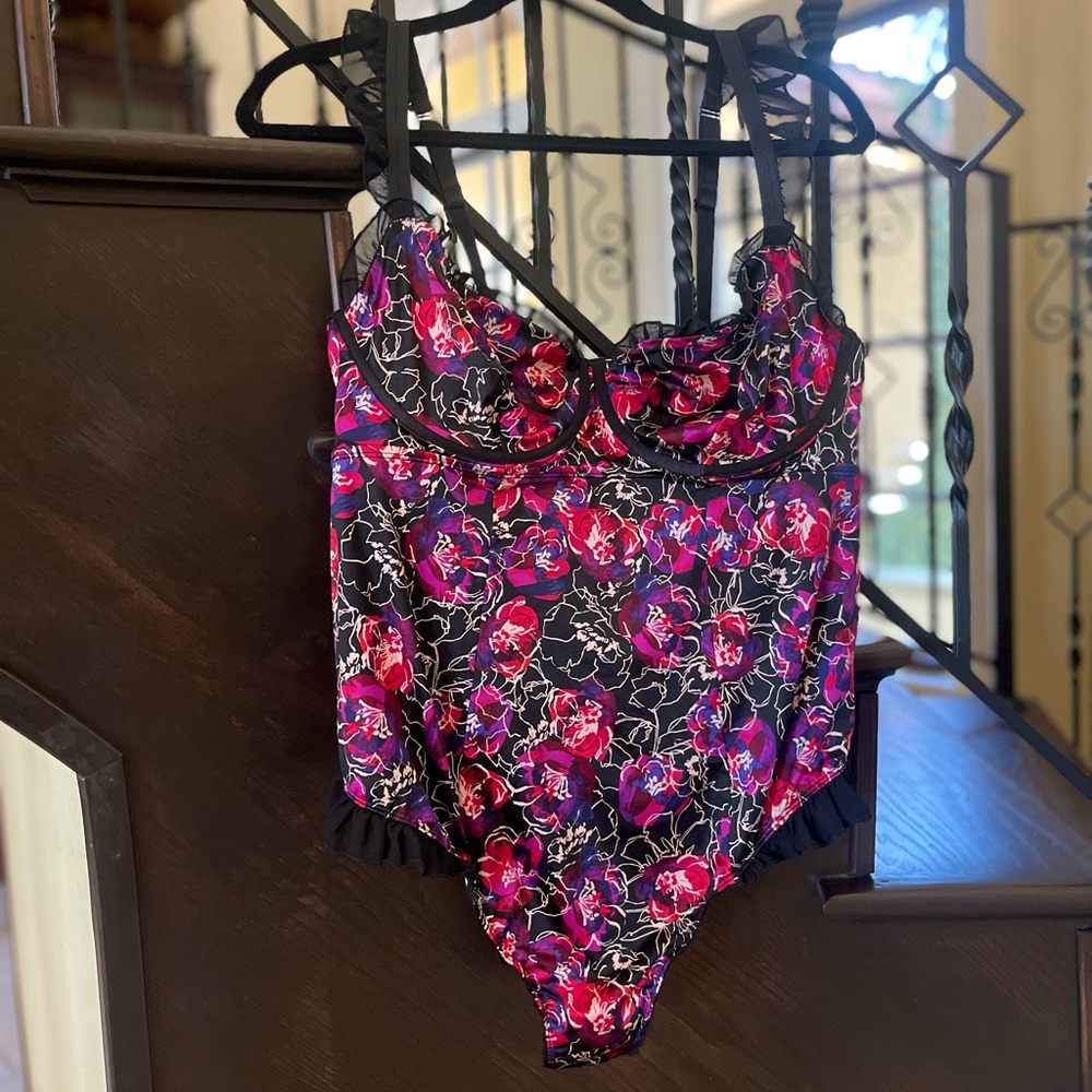 NWT Torrid Curve Satin Ruffle Bodysuit Lingerie, 1X